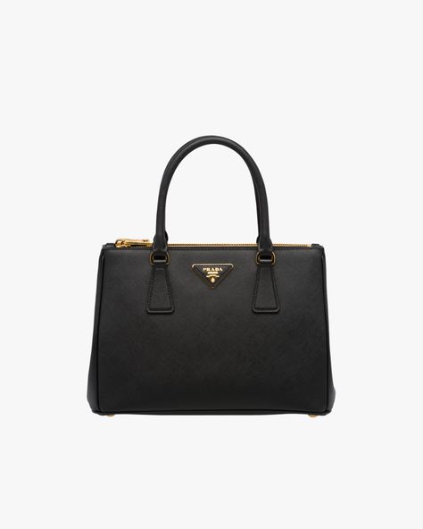 Prada Galleria Bag, Prada Store, Prada Nylon Bag, Galleria Vittorio Emanuele Ii, Handbag Styles, Handcrafted Handbags, Prada Galleria, Bags 2022, Bags Prada