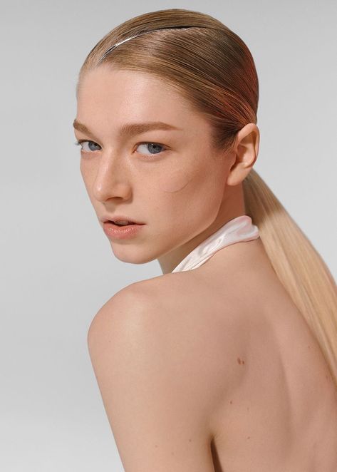 Shiseido Skincare, Pretty Celebs, Side Portrait, Hunter Schafer, Fashion Photography Inspiration, Face Photo, Young And Beautiful, I Love Girls, Photography Editing