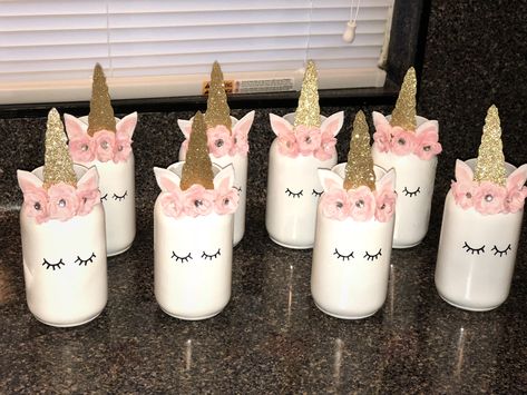 Unicorn mason jar DIY #diy #unicornParty Unicorn Jars Diy, Unicorn Mason Jar, Unicorn Centerpiece, Unicorn Birthday Party Decorations, Unicorn Themed Birthday Party, Unicorn Party Decorations, Birthday Party Centerpieces, Unicorn Baby Shower, Animal Crafts For Kids