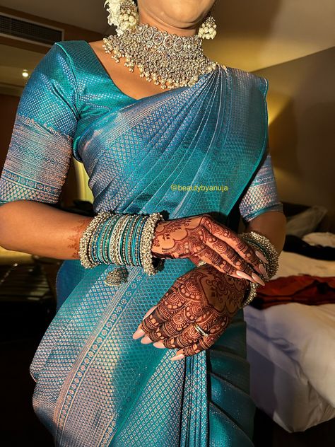 Blue Blouse Designs Indian Weddings, Unique Bridal Saree Colors, Dusky Indian Bride Saree, Indian Half Saree, South Indian Bride Saree Color Combinations, Blue Saree Bride, Saree South Indian, Peacock Blue Wedding Saree, Blue Engagement Saree