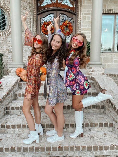 Retro Dance Outfit, Retro Festival Outfits, Retro Disco Outfit Women, Disco Fever Outfit, Decade Day Outfits Spirit Week, Fnl Themes, Gogo Outfit, Outfits Disco, Decade Outfits