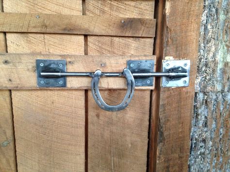 My first stall door latch Barn Door Latch, Stall Door, Latches Hardware, Barn Stalls, Tin Can Crafts, Horse Stalls, Door Latch, Horse Barn, Can Crafts