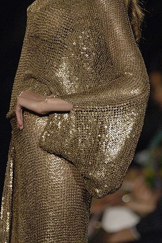 Elie Saab Fall 2005 Couture Fashion Show Details Ellie Saab, Elie Saab Fall, Elie Saab Couture, فستان سهرة, Gold Sequins, Golden Girls, Ely, Looks Style, Mode Inspiration