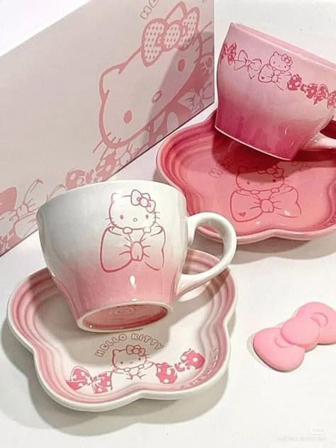 Sanrio Core Aesthetic, Girly Kitchen Decor, Hello Kitty Sakura, Sakura Tea, Hello Kitty Appliances, Sanrio Core, Aesthetic Hello Kitty, Unique Utensils, Popsicle Stick Crafts House