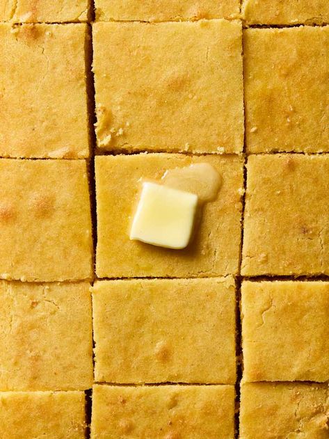 Montana Grill Cornbread Recipe, Sheet Pan Cornbread Recipe, Cornbread Recipe 13x9, Bread Machine Cornbread Recipe, Cornbread Recipe From Scratch, Fluffy Cornbread, Best Cornbread, Pan Cornbread, Easy Cornbread Recipe