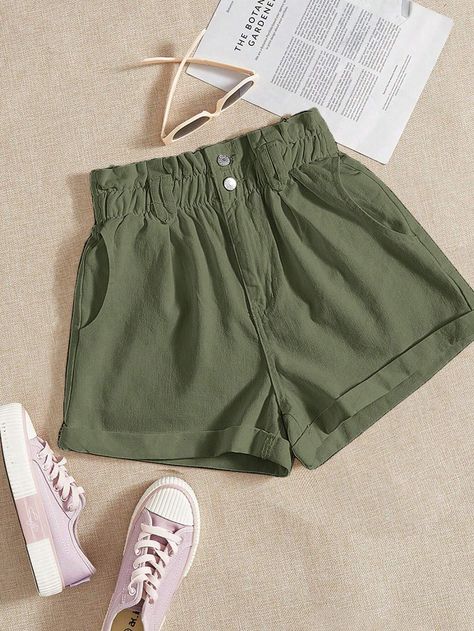 SHEIN Essnce Solid Color Denim Shorts With Diagonal PocketI discovered amazing products on SHEIN.com, come check them out! Women Denim Shorts, Green Jeans, Jeans For Short Women, Short Jeans, Denim Shorts Women, Short En Jean, Green Shorts, Disney Outfits, Kids Sleepwear