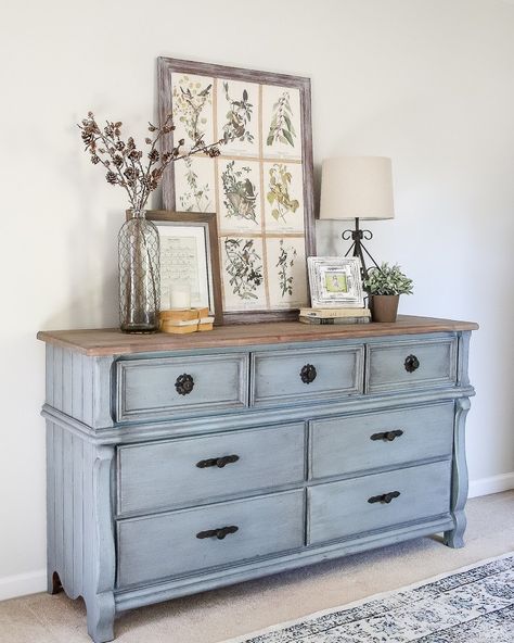 Blue Dresser Makeover, Blue Dresser, Dresser Makeover, Farmhouse Furniture, Refurbished Furniture, French Blue, Furniture Makeover Diy, Paint Furniture, Flipping Furniture