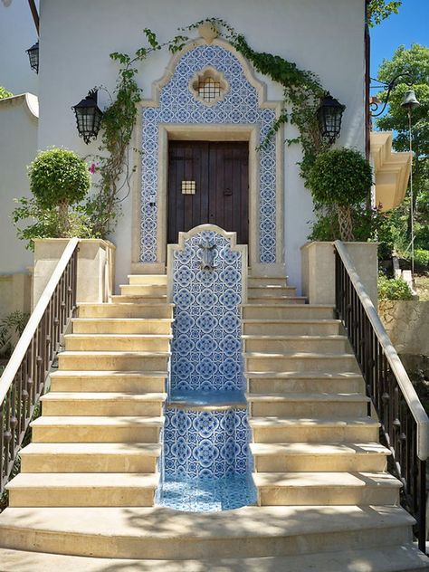 A Beachfront Home in Costa Rica Built From Treasures Collected Around the World - Mansion Global Costa Rica House, Costa Rica Villa, Costa Rica Villas, Costa Rica Resorts, Ocean View Balcony, Beachfront Home, Sustainable City, Spanish Style Homes, Colonial Revival