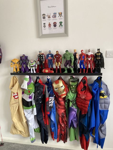 Super Hero Toy Storage, Marvel Toy Storage, Superhero Playroom Ideas, Super Hero Storage Ideas, Marvel Avengers Bedroom Ideas, Superhero Costume Storage, Boys Super Hero Bedroom Ideas, Modern Marvel Bedroom, Marvel Bed Room