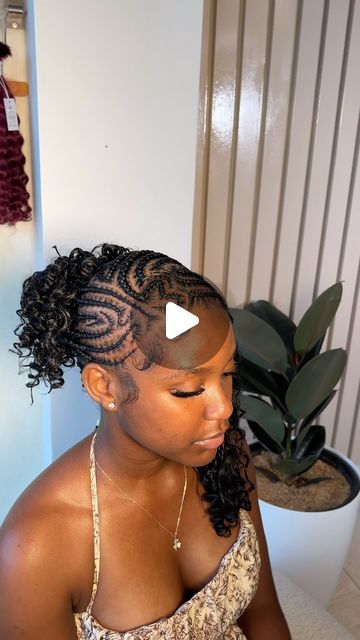 BRAIDZ AND BEYOND🤍 on Instagram: "Walk-in only or book VIP lounge, we offer lashes, manicure and pedicure at the salon. Visit us at Okponglo and bawaleshie Call: 0536600179 or WhatsApp 0547784885.  Style: lemonade Fulani 💕  Tap on the link in our bio to WhatsApp us. Book/walk-in available   #braidsbraidsbraids #braidsshoot #braids&beyond  #blackownedbusiness  #knotlessboxbraids #braidedhairstyles #feedinbraids #nycbraids #nycbraider #bronxbraider #bronxbraids #newyorkbraider #newyorkbraids #knotlessbraidsnyc #longbraids #stitchbraids  #braided  #blackgirlmagic #braidedponytail #models #beautifulwomen #braidsbraidsbraids #braidsatlanta #ghanabraidsmiami #ghanabraidstyles #ghanabraids   Disclaimer ‼️ I do not own the copy rights to this song" Styles For Fulani Braids, Fulani Lemonade Braids, Banana Braids, Ghana Braid Styles, Latest Hair Braids, Lemonade Braids Hairstyles, Lemonade Braids, Half Ponytail, Ghana Braids