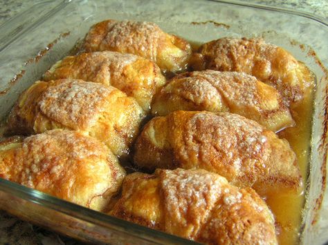 Pioneer Woman Apple Dumplings, Easy Apple Dumplings, Apple Dumpling Recipe, Pillsbury Crescent, Apple Dumplings, Crescent Roll Recipes, Crescent Dough, Pioneer Woman Recipes, Pasta Salads