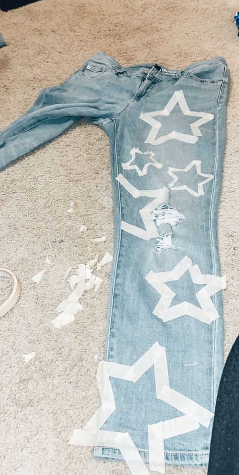 Star Pants Jeans Diy, Matching Monday Spirit Week, Bleach Star Jeans, Glitter Jeans Diy, Bleached Star Jeans, Bleach Star Pants, Decorate Jeans Ideas, Custom Jean Designs, Star Painted Jeans