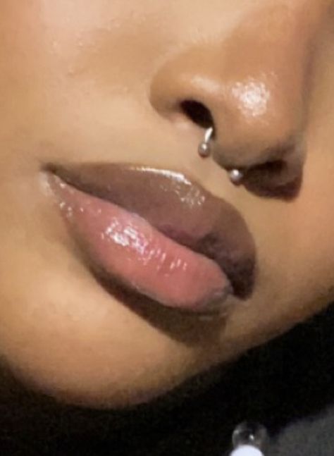 black girl lip combo septum piercing Spectrum Piercing Black Women, Septum On Black Women, Gold Septum Piercing On Black Women, Septum Black Women, Septum Piercing Black Women, Nose Piercing With Septum, Piercings Nose Septum, Nose Piercing Black Woman, Septum Piercing Women