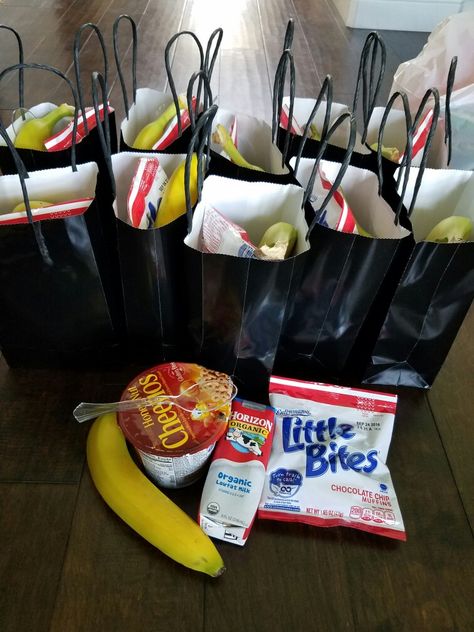 Early morning team snacks team breakfast #teamsnacks Team Sport Snacks, Volleyball Snacks, Tournament Food, Basketball Snacks, Team Breakfast, Cheer Snacks, Team Meal, Soccer Snacks, Baseball Snacks