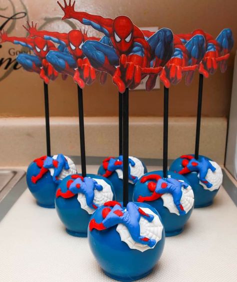 Spider Man Candy Apples, Spiderman Theme Party, Dipped Apples, Apple Cake Pops, Gourmet Candy Apples, Apple Ideas, Cake Pop Designs, Marvel Party, Rose Cookies