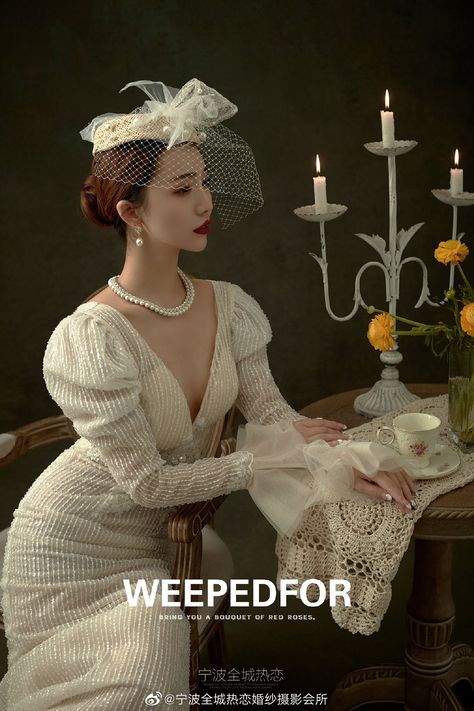 Debut Photoshoot, Pre Wedding Photoshoot Outfit, Wedding Photoshoot Poses, Shotting Photo, Vintage Photoshoot, 파티 드레스, Bridal Poses, Old Fashion Dresses, Photoshoot Themes