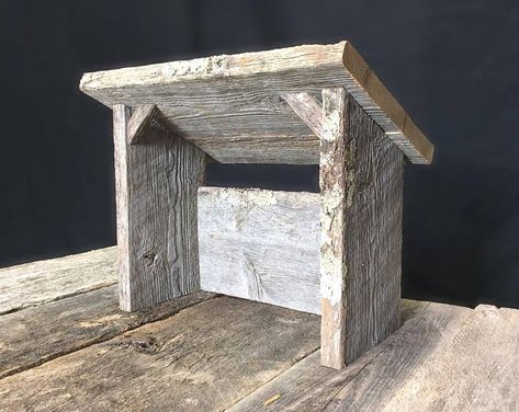 Manger Nativity, Nativity Scene Display, Willow Tree Nativity, Nativity Manger, Wood Nativity, Nativity Creche, Nativity Stable, Outdoor Nativity, Corn Crib