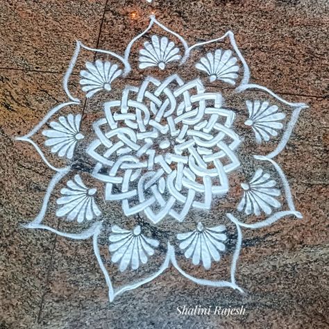 Day 5 of Navaratri festival Missed posting my Day 5 kolam. This is a quick stencil kolam. #kolamdesigns #kolam #kolamdesign #freehandkolam #womensdaykolam #freehandkolam #freehandkolams #kolamdesigns #kolamdesign #rangoliart #floorart #padikolam #padikolamdesigns #padikolamcraze #padikolamcraze #whitekolam #whitekolams #semmannkolam #semmankolam #semmannkolamlove #margazhi #margazhikolam #padikolam #iyengarpadikolam kolam #thresholdkolams #positivevibes #rangavalli #navaratri #navaratri2024 Padi Kolam, Kolam Designs, Floor Art, Festival