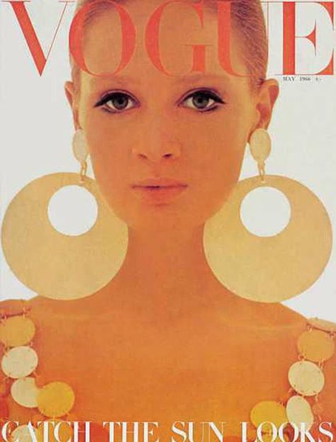 Fashion Magazine Covers Photography, 60s Vogue, 1960s Vogue, Magazine Design Cover, Fashion Magazine Design, Vogue British, Jean Shrimpton, Vogue Vintage, Vogue Magazine Covers