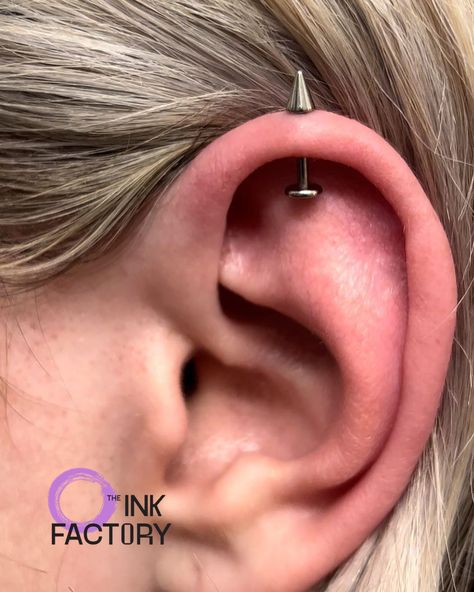 Vertical helix with a spikey topper! When you come in to get pierced with us we do have a selection of toppers that you can check out, ask your piercer! Piercing done by @sophpiercer . Be sure to book in with us online. #TheInkFactory #DublinTattoo #Piercing #Pierecer #Titanium #Jewllery #ForwardHelix #Helix #HelixPiercing #EarPiercing #EarPierced High Helix Piercing, Vertical Helix Piercing, Piercing Setup, Mens Piercings, Men's Piercings, Piercing Inspo, Helix Piercing Jewelry, Pretty Ear Piercings, Cool Piercings