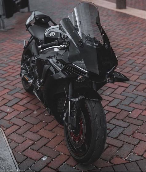 Yamaha R1m Black, Bikes Black, Yamaha Yzf R, Bike Bmw, Big Bike, Yamaha Bikes, Motorbike Design, Motorcycle Black, Motorcycle Aesthetic