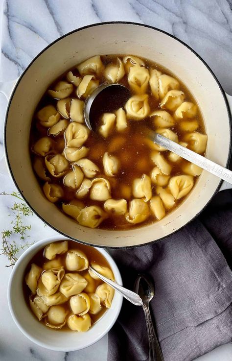 Tortellini En Brodo Soup Recipes, Tortellini Al Brodo, Tortellini En Brodo, Tortellini Brodo, Tortellini Aesthetic, How To Make Tortellini, Female Foodie, Tortellini In Brodo, Italian Dinner Party