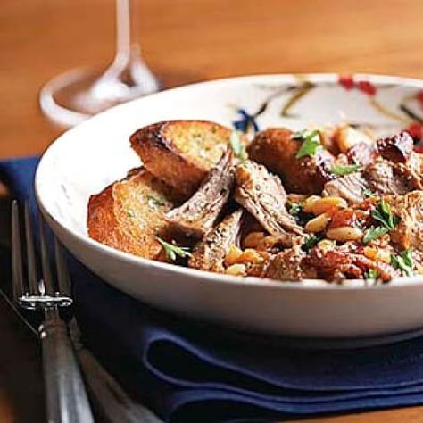 Thomas Keller's Slow-Cooker Cassoulet | Williams Sonoma Cassoulet Recipe, The French Laundry, Thomas Keller, Cooker Recipes, Soups And Stews, Slow Cooker Recipes, Pot Recipes, Crockpot Recipes, Slow Cooker