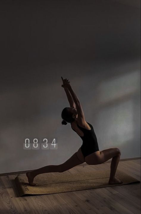 Motivație Fitness, Yoga Aesthetic, Karma Yoga, Yoga Inspo, Sup Yoga, Yoga Photos, Healthy Lifestyle Motivation, Pose Yoga, 인물 드로잉