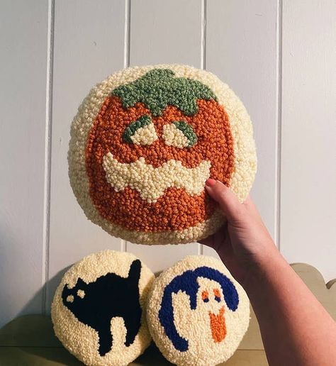 39 Somewhat Random Things To Buy For Your Home That'll Benefit You This Fall Cookie Pillow, Pumpkin Sugar Cookies, Casa Halloween, Ghost Cookies, The Boogeyman, Halloween Pillows, Fall Halloween Decor, Cat Pillow, Cute Room Decor