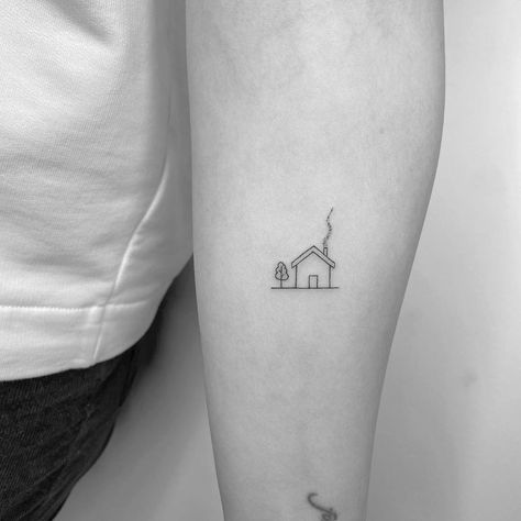 Architecture Tatoos Small, Minimalistic House Tattoo, Mini House Tattoo, Simple Home Tattoo, Small Home Tattoos, House Fine Line Tattoo, Tattoo Of House, Such A Pretty House Tattoo, Simple House Tattoo