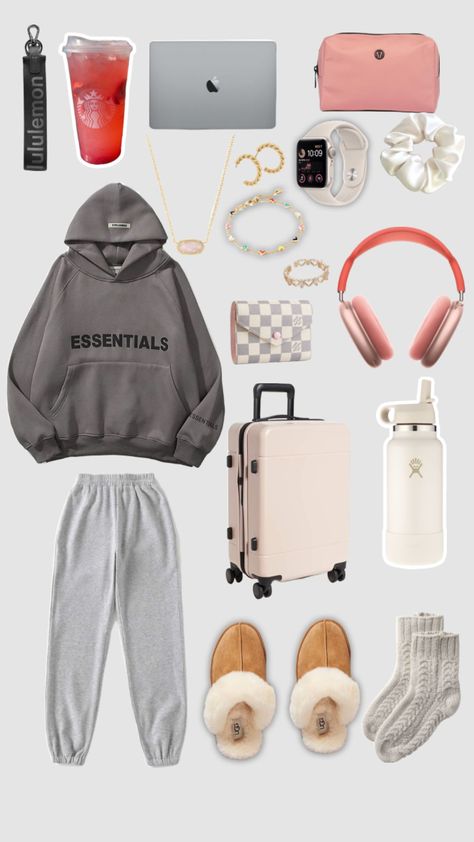 Airplane Outfit Comfy, Plane Ride Outfit, Plane Outfit Airport Style, Air Plane Outfit, Road Trip Bag, Comfy Airport Outfit, Plane Outfit, Road Trip Kit, Shuffle Outfits