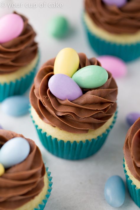 Nest Cupcakes for Easter, an easy way to make a cute dessert! Easter Cupcakes Decoration Simple, Simple Easter Cupcakes, Easter Cupcake Ideas Easy, Easy Cupcake Decorating Ideas Simple, Easter Nest Treats, Cute Cupcake Decorating Ideas, Easy Cupcake Decorating Ideas, Easter Cupcake Ideas, Easter Bakes