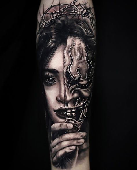 #yokaisociety #geisha #hannya #tattooart #tattoo #japanesetattoo #oni #hannyatattoo #japanesetattoodesign Geisha Hannya Tattoo, Oni Mask, Horror Tattoo, Japanese Tattoo Designs, Mask Girl, Face Tattoo, Neck Piece, Japanese Tattoo, Tattoo Artist