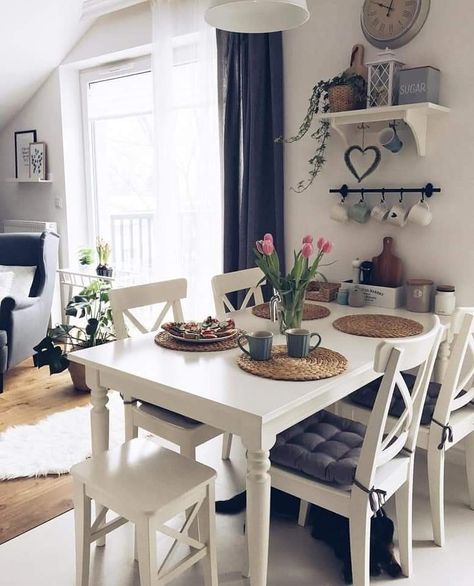 Tiny Dining Rooms, Minimalist Dining Room, Table Decor Living Room, Small Kitchen Decor, Casa Vintage, House Design Kitchen, Farmhouse Dining Room, Decor Home Living Room, Interior Deco