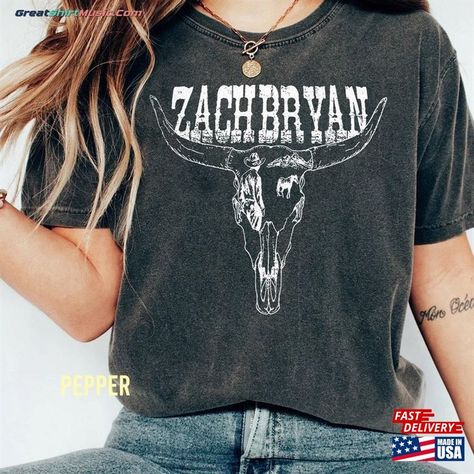 Vintage Zach Bryan Bullhead Comfort Colors Shirt Country Music Merch Unisex Classic Check more at https://greatshirtmusic.com/product/vintage-zach-bryan-bullhead-comfort-colors-shirt-country-music-merch-unisex-classic/ Zach Bryan Shirt, Western Sweatshirts, Music Merch, Zach Bryan, Cowboys Shirt, Concert Shirts, Comfort Colors Shirt, Home T Shirts, Friends Shirt