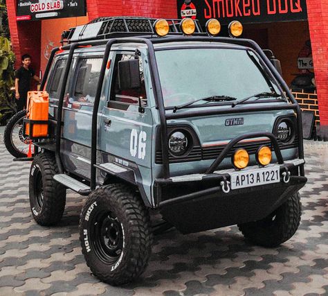 Carsthatnevermadeitetc — Suzuki Omni “Battle Van”, 2020, by Holy Shift... Suzuki Omni, Mobil Off Road, Mini Trucks 4x4, Mobil Futuristik, Suzuki Carry, 4x4 Truck, Bike Engine, 4x4 Van, Lifted Cars