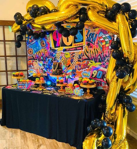 I ❤️ The 90’s Party | CatchMyParty.com 90s Theme Party Ideas For Adults, Freaknik 90s Decorations, 90s Party Decorations For Adults, 80s 90s Birthday Party Theme, Freaknik 90s Party Decorations, House Party Themed Party 90s, 90s Theme Party Decorations For Adults, 90’s Birthday Party, 90’s Party