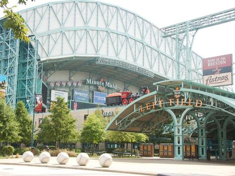 Minute Maid Park Minute Maid Park Houston, Mlb Stadium, Stadium Architecture, Mlb Stadiums, Houston Astros Baseball, Minute Maid Park, Country Churches, Texas Sports, Astros Baseball