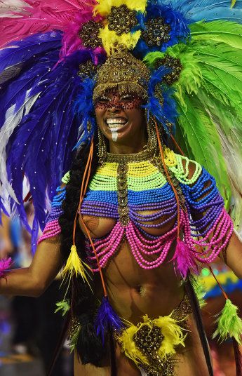 Nene de Perola Negra samba Rio Carnaval Outfit, Rio Carnival Dancers, Brazil Carnival Costume, Rio Carnival Costumes, Carnival Outfit Carribean, Carnaval Outfit, Carnival Dancers, Carnival Outfit, Carnival Fashion