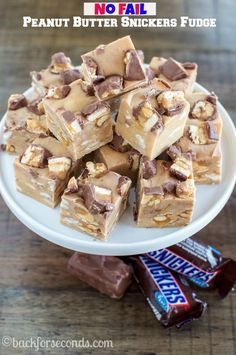 Easy Peanut Butter Snickers Fudge Peanut Butter Snickers, Leftover Halloween Candy Recipes, Snickers Fudge, Halloween Candy Recipes, Best Fudge Recipe, Leftover Halloween Candy, Cholesterol Lowering, Cholesterol Lowering Foods, Impressive Recipes