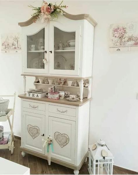 Credenza Shabby, Shabby Home, China Cabinet, Credenza, Interior Exterior, Shabby Chic, Woodworking, Furniture, Home Decor