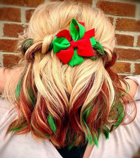 Red And Green Highlights, Christmas Hair Color Ideas For Short Hair, Green To Red Hair, Christmas Hair Color, Grinch Inspired Hairdos, Red And Green Hair, Who Inspired Hairdos Grinch, Red And Green Hair Christmas, Holiday Hair Color