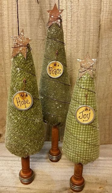 Cozy Creek Primitives Christmas Trees Ideas, Primitive Christmas Crafts, Primitive Country Christmas, Country Christmas Trees, Fabric Christmas Trees, Prim Christmas, Christmas Tree Crafts, Christmas Things, Small Christmas Trees