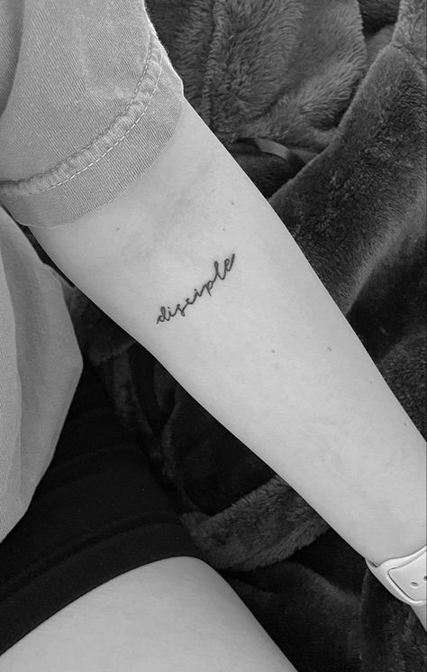 Tatoos Small Meaningful Biblical, Fine Line Tattoo Ideas Biblical, Simple And Dainty Tattoos, Minimalist Tattoo Bible, Disciple Tattoo, Dainty Biblical Tattoos, Tattoos For Christians, Dainty Tattoos Christian, Worship Tattoo Ideas