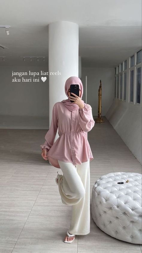 #hijab #hijabers #hijabfashion #hijabstyle #hijabmurah #hijabi #hijaber #hijabsyari #hijabootd #hijabista #hijabindonesia #hijaboutfit #hijabersindonesia #hijabinstan #hijabdaily #hijabmodern #hijabchic #hijabcantik #hijabsolo #hijabmuslim #hijabstore #hijabootdindo #hijabtutorial #hijabbandung #hijabanak #hijabindo #hijaberscommunity #hijaboftheday #hijabkekinian #HijabLook #koreanstyle #koreanstyleshop #koreanstylemurah #koreanstyles #KoreanStyleSpa #koreanstylesunglasses #koreanstyleshirt #k Pink Blouses Outfit, Mix And Match Outfits Hijab, Fesyen Islam, Outfit Hijab Casual, Hijab Fashion Summer, Hijab Look, Muslim Outfits Casual, Hijabi Fashion Casual, Style Hijab