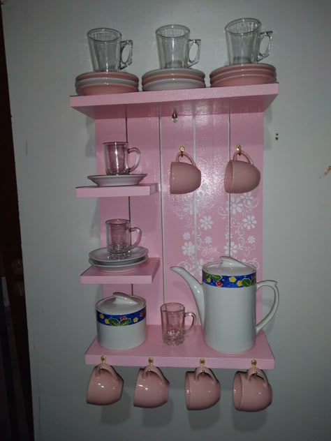 Kawaii Room Ideas, Room Organization Bedroom, Kitchen Drawing, Kitchen Organization Diy, Small Kitchen Decor, Diy Play Kitchen, Crate Furniture, Diy Kitchen Decor, Colonial Decor