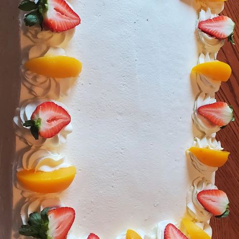 Strawberry Tres Leches Cake, Strawberry Tres Leches, Peach Cakes, Tres Leches Cake, Sweet T, Tres Leches, Cute Desserts, Cake, Quick Saves