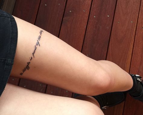 Thigh Cuff Tattoo Words, Word Tattoo Placement Leg, Leg Word Tattoos For Women, Upper Thigh Script Tattoo, Upper Thigh Quote Tattoo, Upper Thigh Word Tattoo, Thigh Word Tattoo Women, Thigh Lettering Tattoo, Thigh Quote Tattoo Women