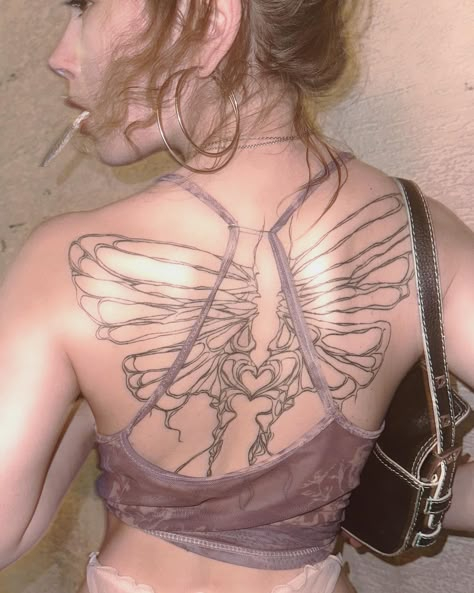 Unfinished tattoo. I developed a sketch for this🧚🏻‍♀️ #tattoo #butterfly #tattoobutterfly #fairy #fairytail Grunge Fairy Tattoo Ideas, Fairy Back Tattoo, Back Butterfly Tattoo, Wings Back Tattoo, Fairy Wing Tattoos, Butterfly Wing Tattoo, Wing Tattoos On Back, Tummy Tattoo, Butterfly Back Tattoo