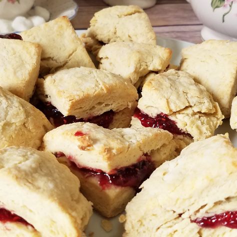 Scones And Jam, Processor Recipes, Scone Mix, Homemade Scones, Scottish Recipes, Bakery Bread, Scone Recipe, Jam Recipes, The Fair